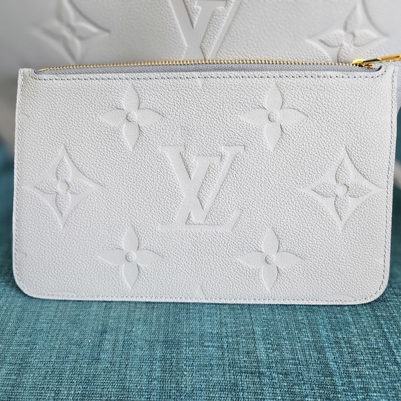 Louis Vuitton Empreiente Blue Neverfull Monogram Tote - Picture 7 of 15